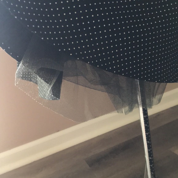 Well Made Comfortable Black Polka Dot Dress Toule - Picture 4 of 4